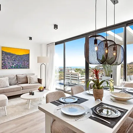 מלון דירות Hacienda El Sueno 3*