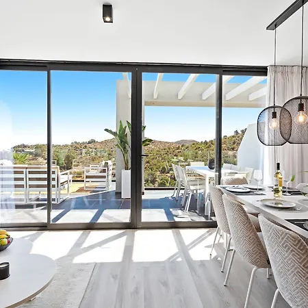 Hacienda El Sueno מלון דירות פואנגירולה